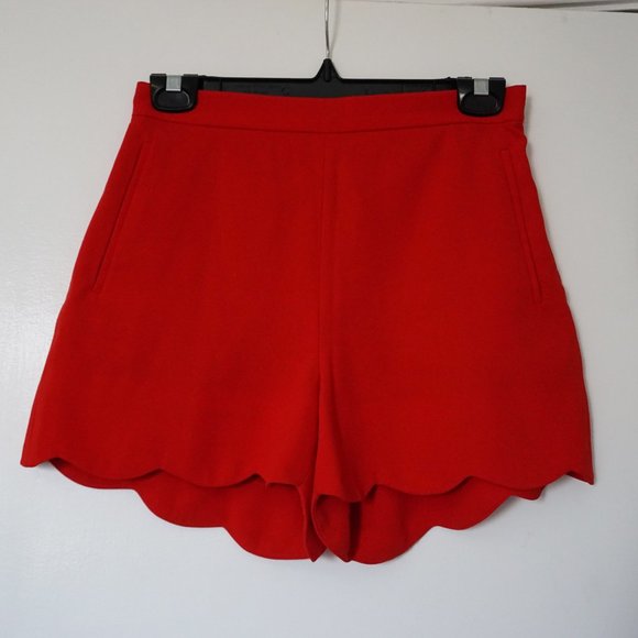 Aritzia Wilfred Scalloped Arbre Shorts, Size 6, Goji Berry Red - Picture 1 of 3
